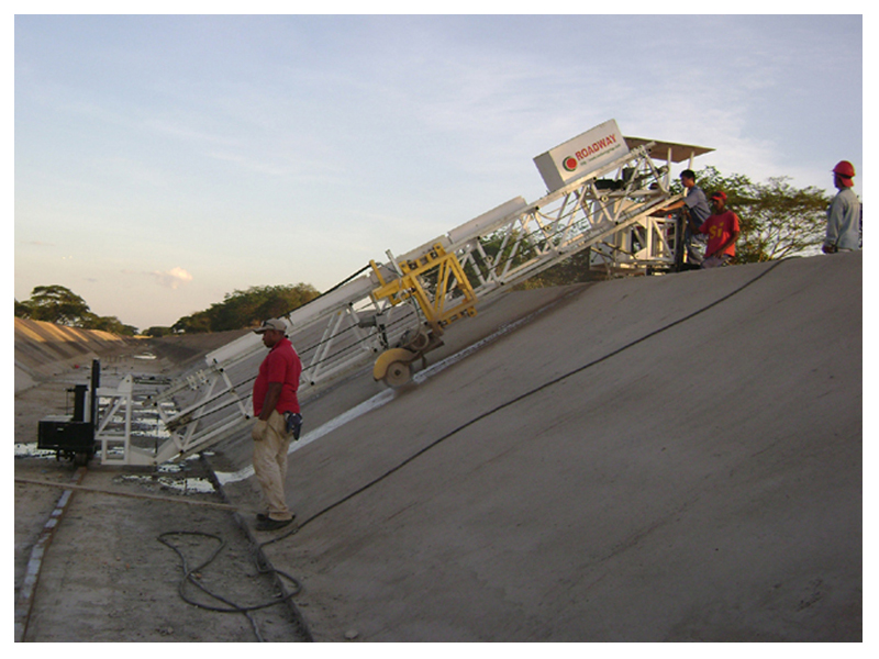 渠道衬砌切缝机 rwcqg12